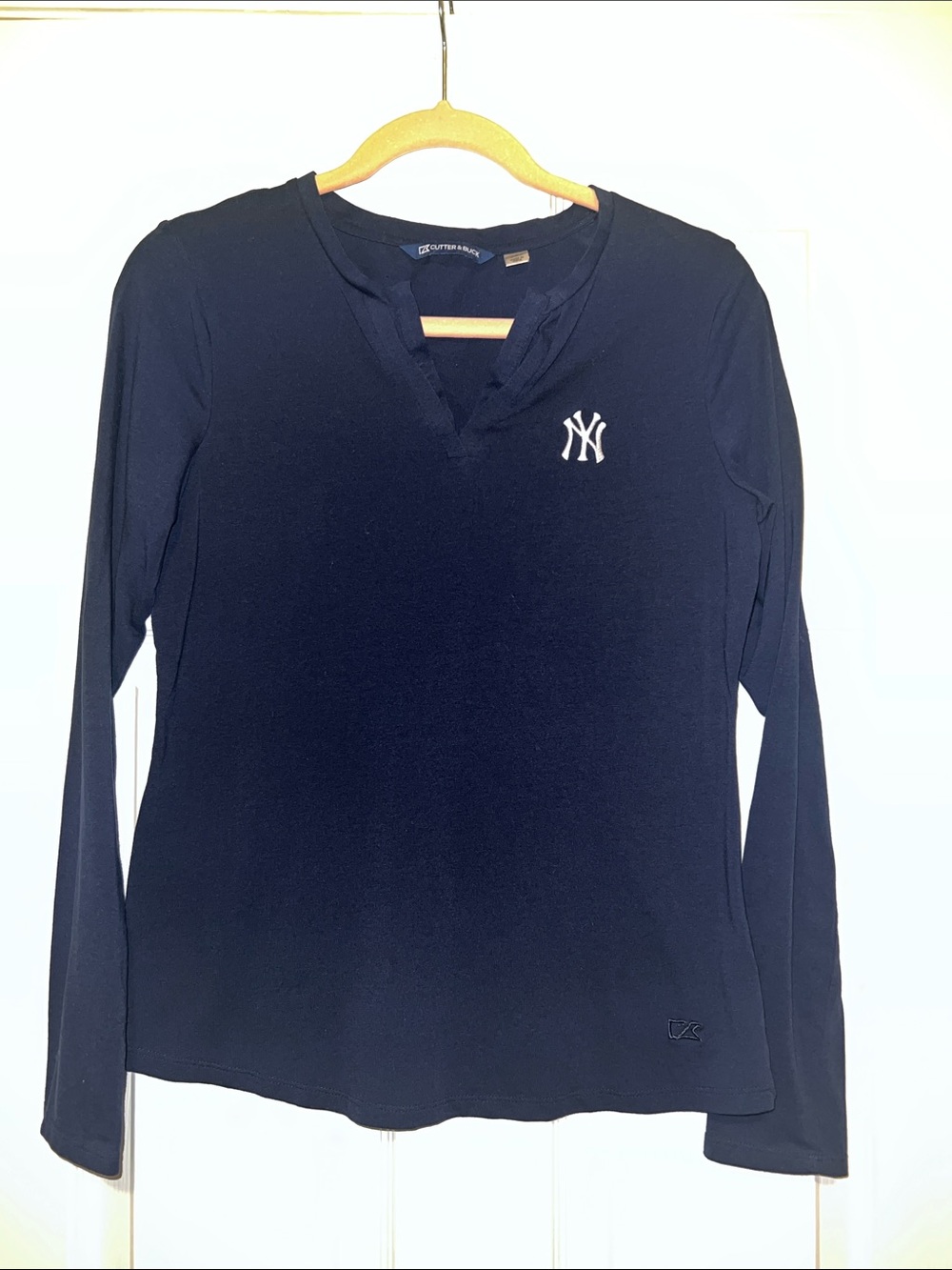 Cutter & Buck Women's Navy Long-Sleeve V-Notch Tee with NY Yankee Logo